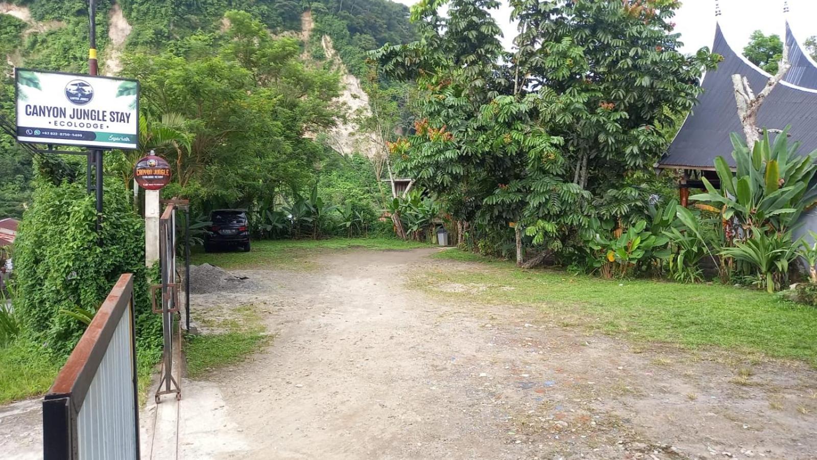 Canyon Jungle Stay ブキティンギ エクステリア 写真