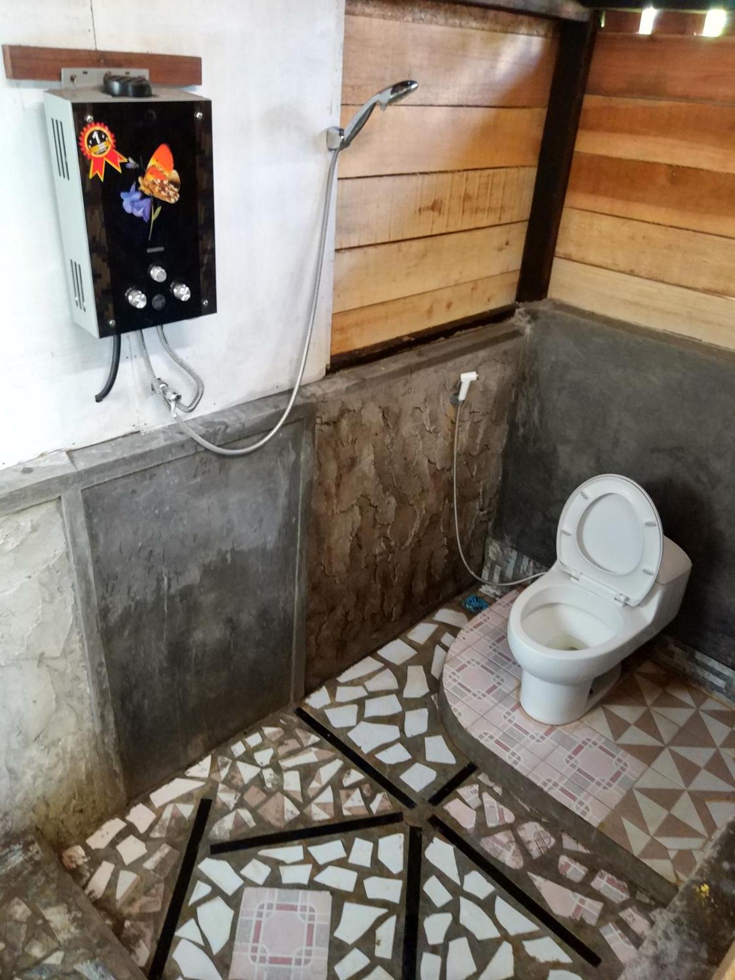 Canyon Jungle Stay ブキティンギ 部屋 写真
